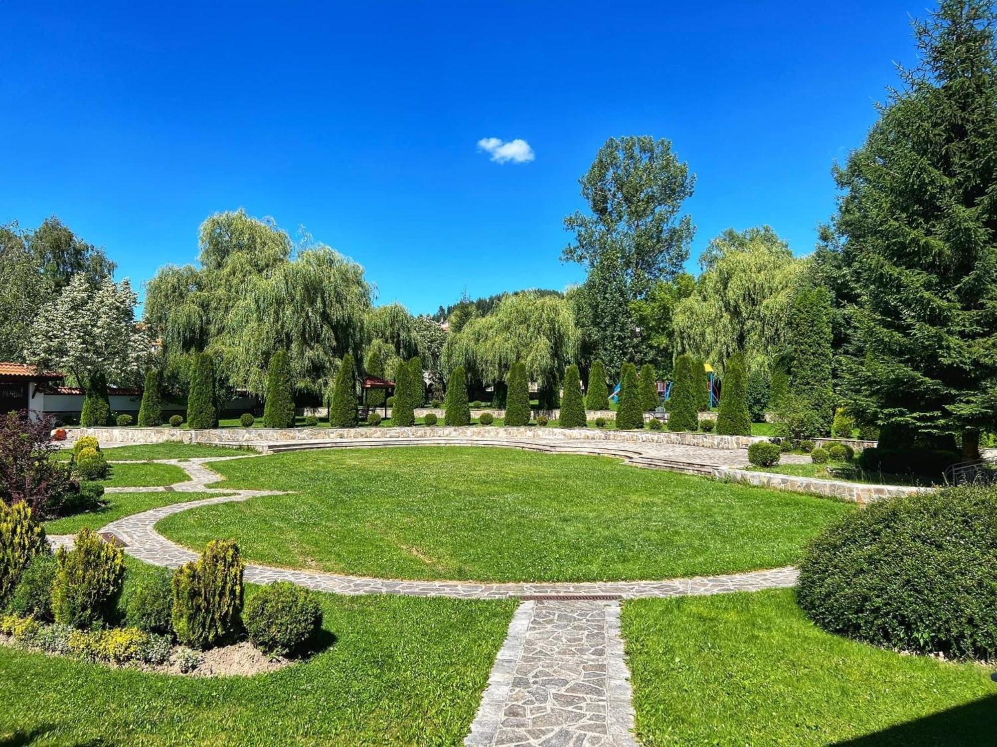 Hotel Diamant Dospat Εξωτερικό φωτογραφία